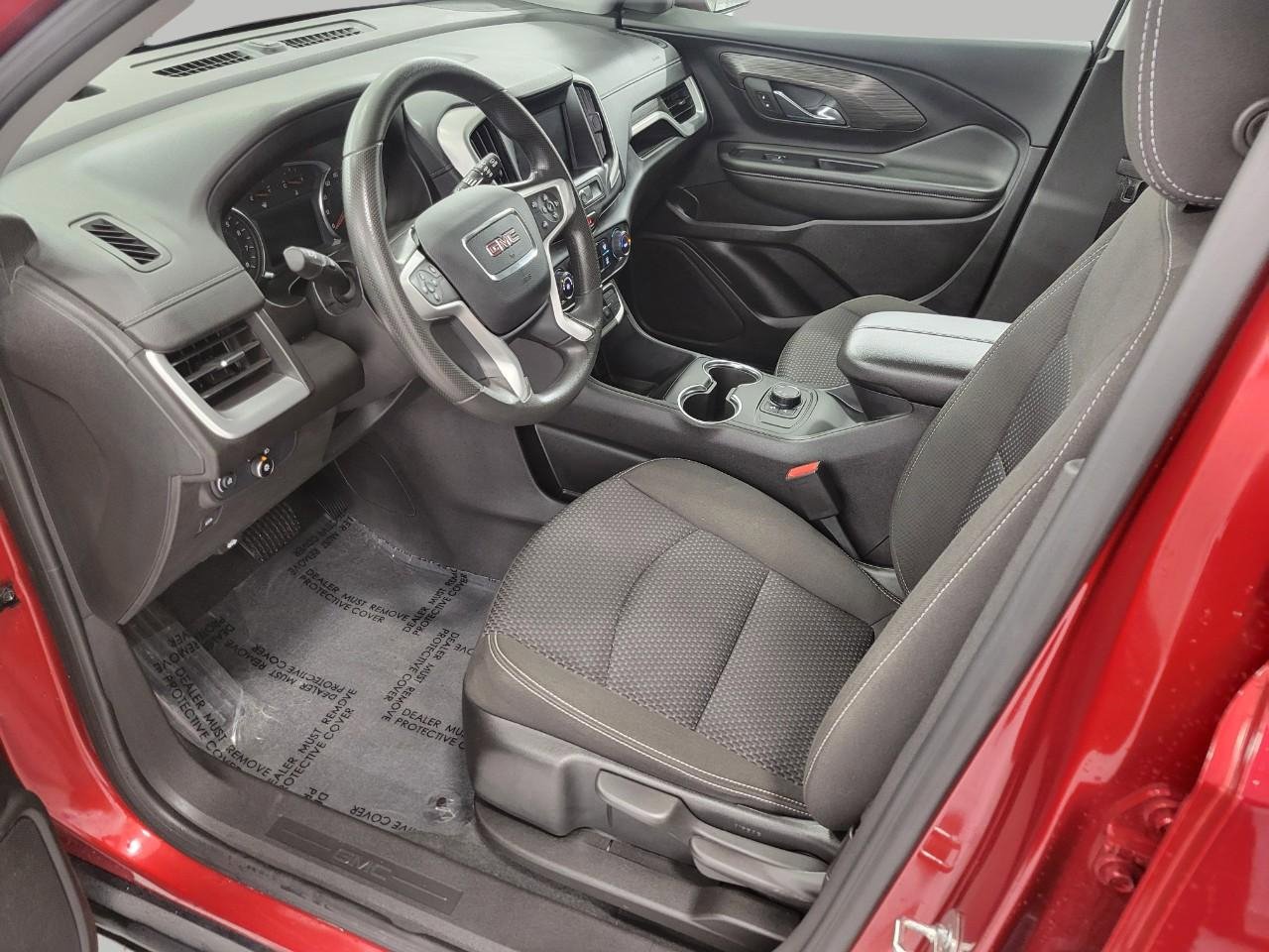 Used 2024 GMC Terrain SLE image 9