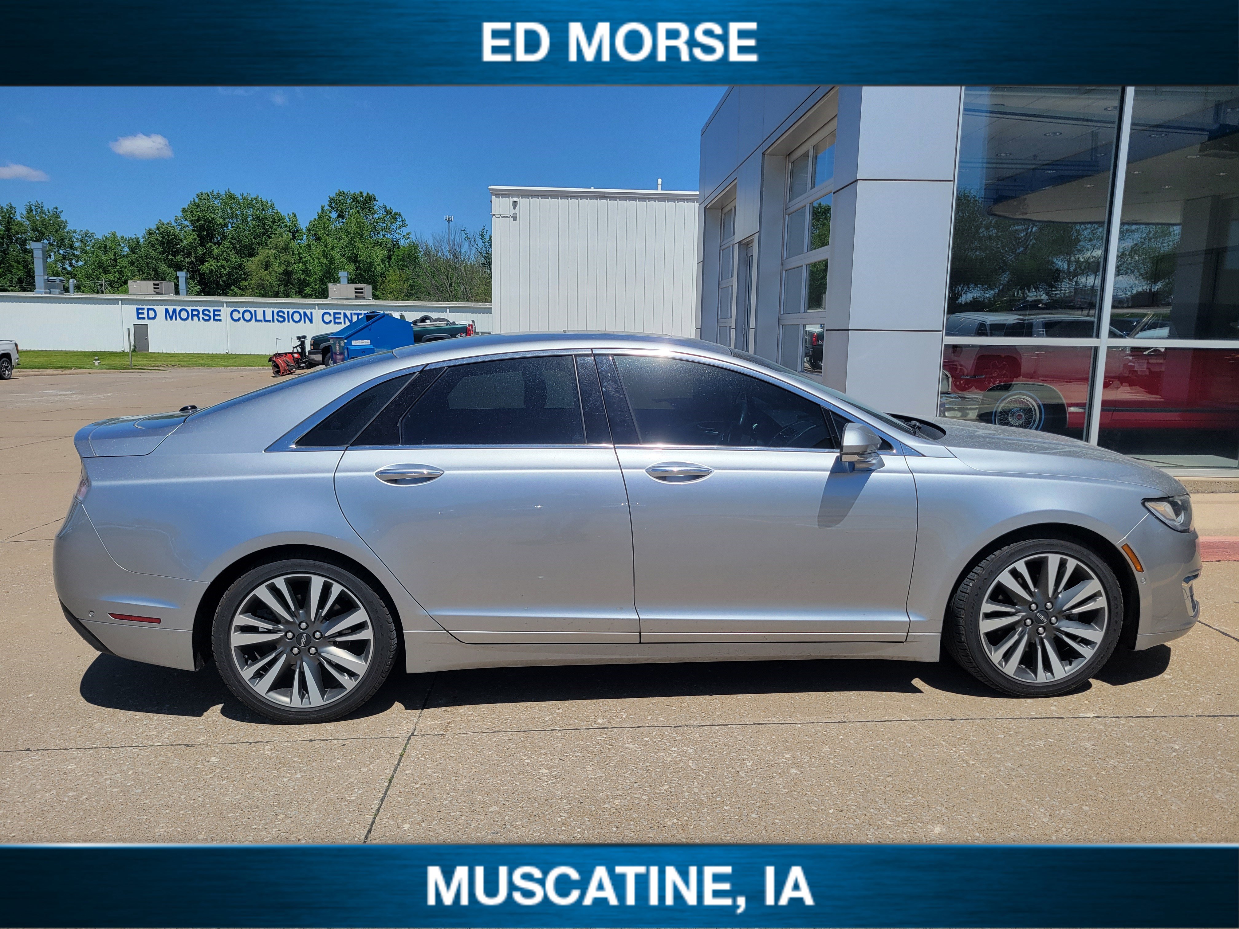 Used 2020 Lincoln MKZ Reserve w/ Elements Package FWD image 3