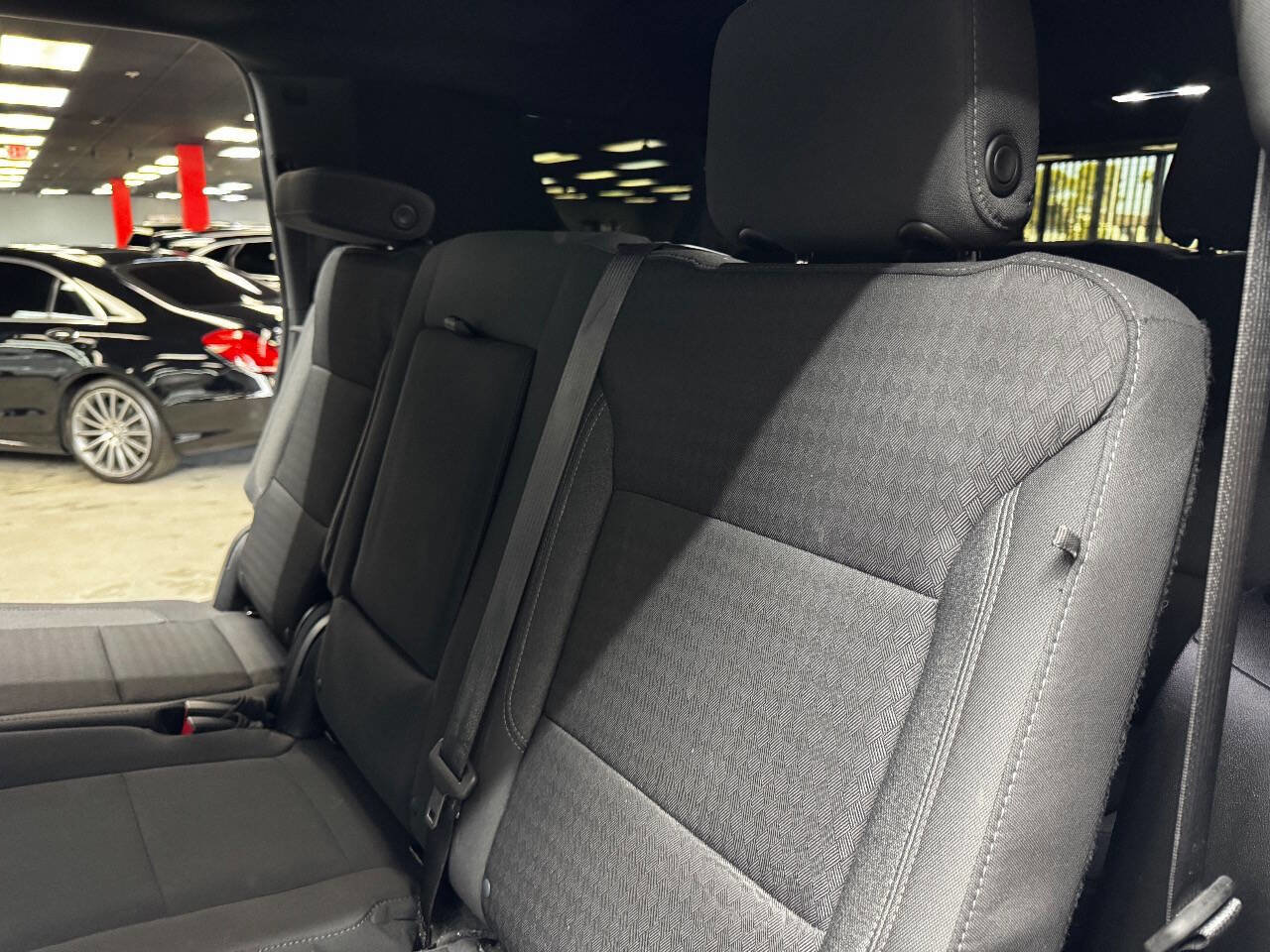 Used 2023 GMC Yukon XL SLE image 41