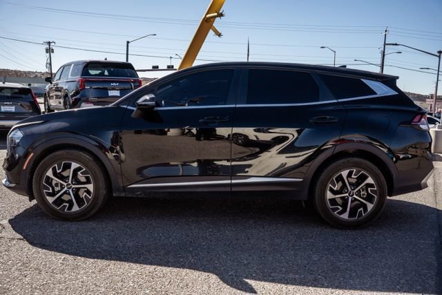 Used 2023 Kia Sportage EX image 9