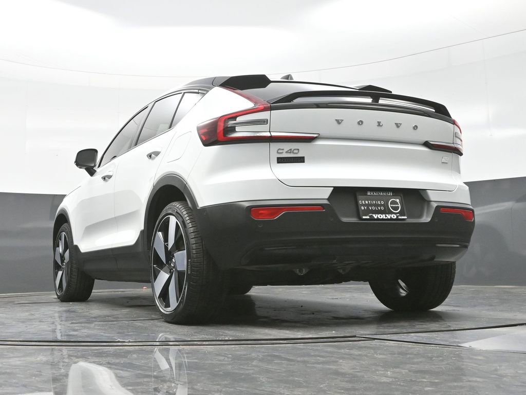 Used 2022 Volvo C40 P8 Recharge Ultimate image 25