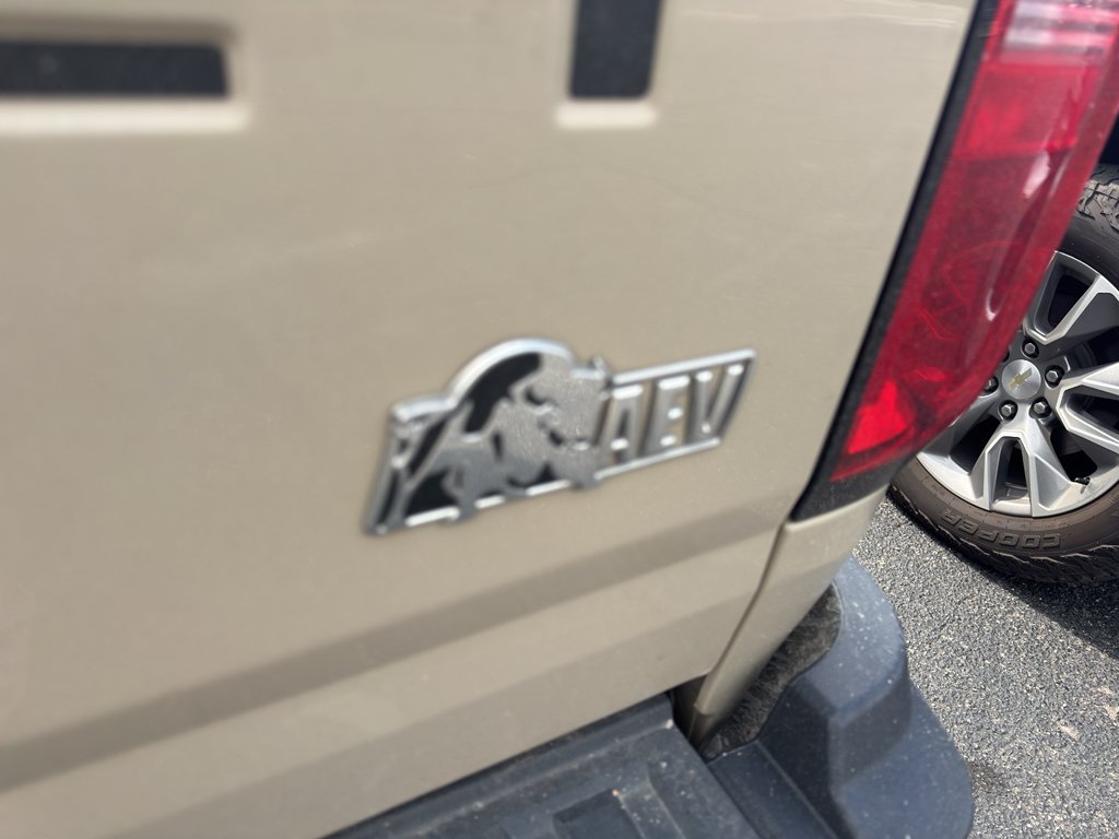 Used 2022 Chevrolet Colorado ZR2 w/ Colorado ZR2 Bison Edition AWD/4WD image 5