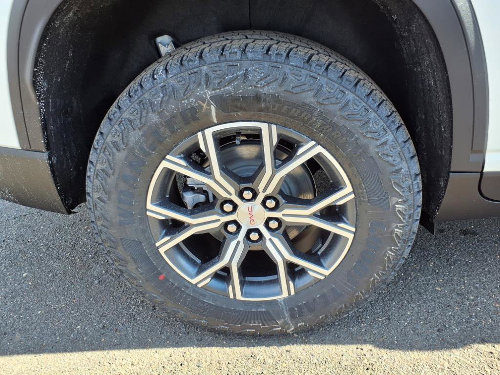 New 2025 GMC Acadia AT4 w/ LPO, All-Weather Package image 6
