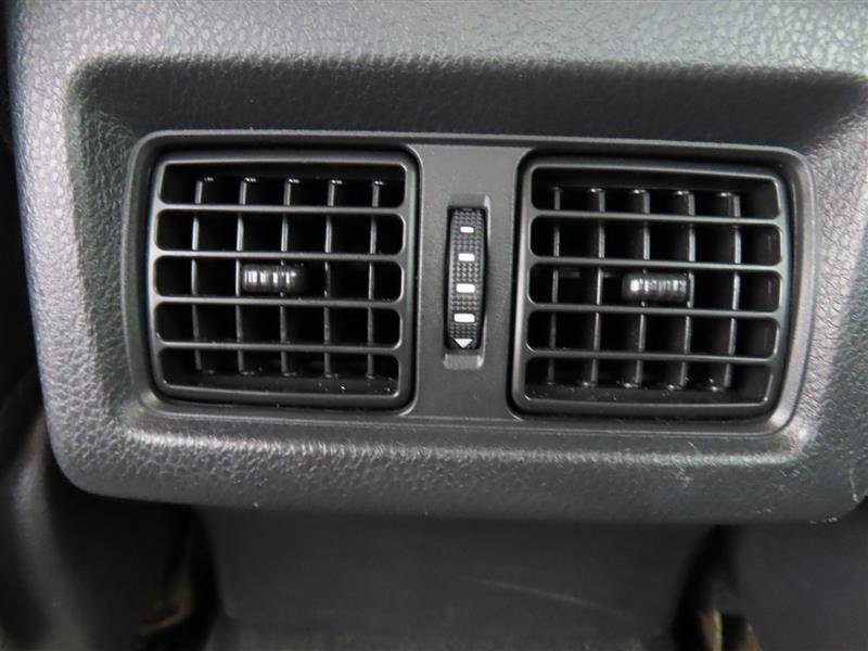 Used 2020 Toyota Camry XLE FWD image 30