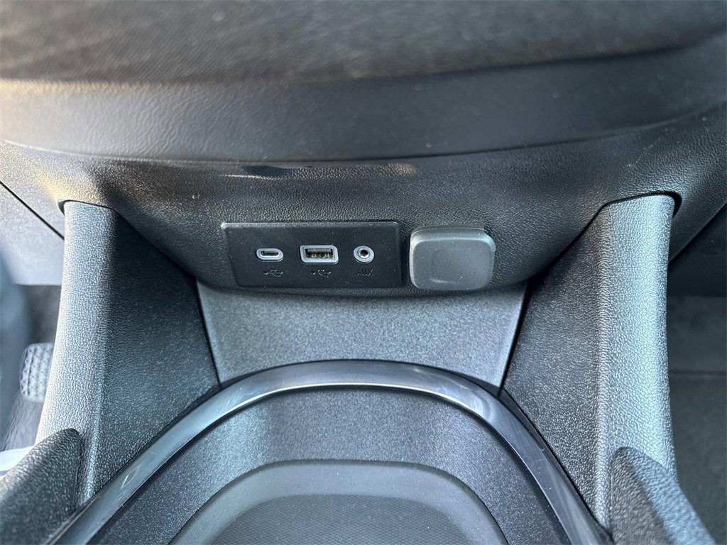 Used 2025 Chevrolet Malibu LT image 20