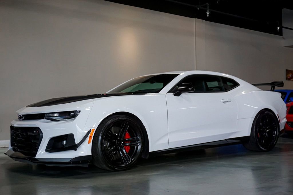 Used 2020 Chevrolet Camaro ZL1 image 4