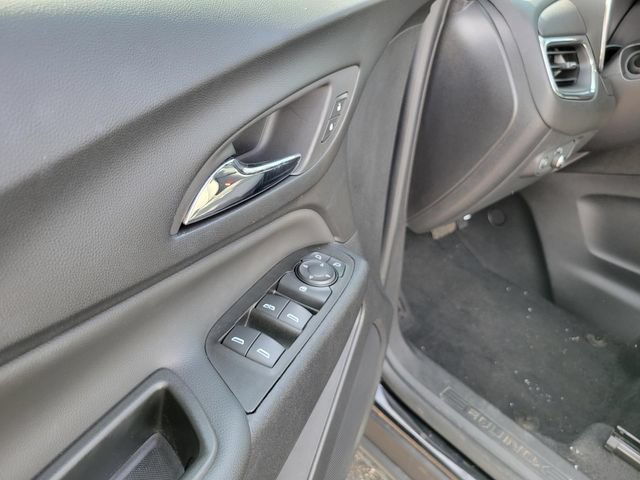 Used 2022 Chevrolet Equinox LT w/ LPO, Floor Liner Package FWD image 10