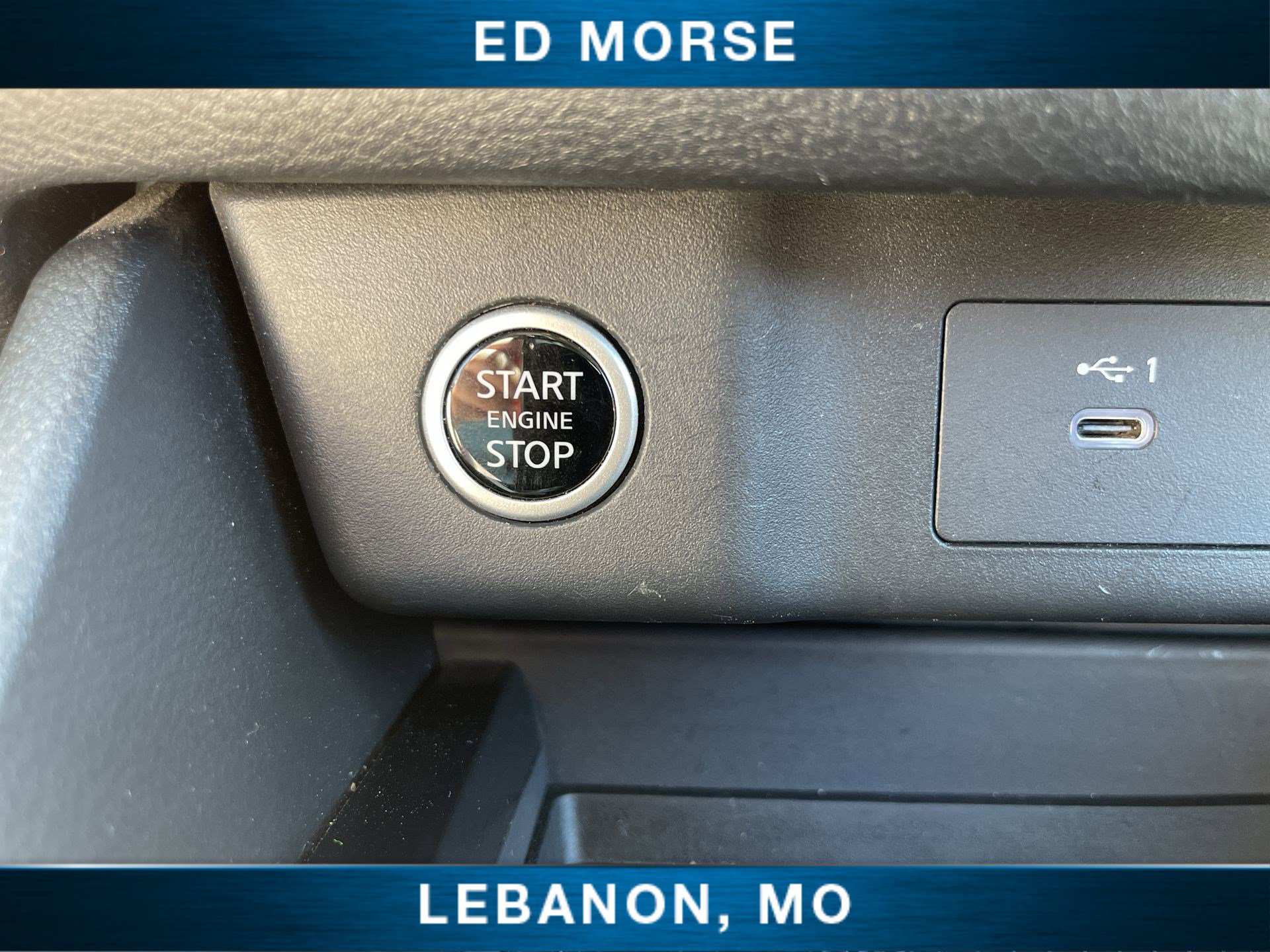 Used 2023 Nissan Rogue SV image 16