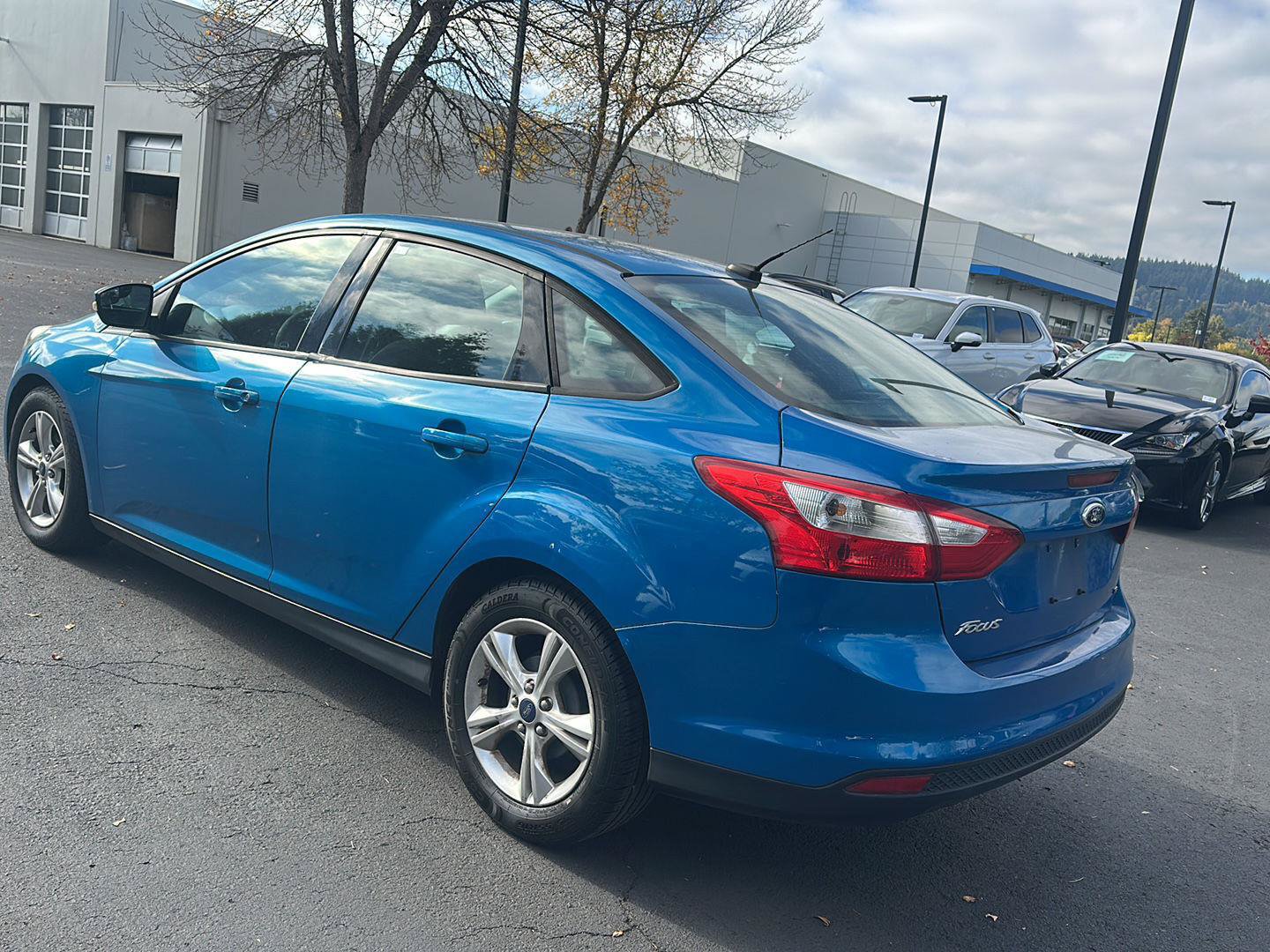 Used 2014 Ford Focus SE FWD image 2