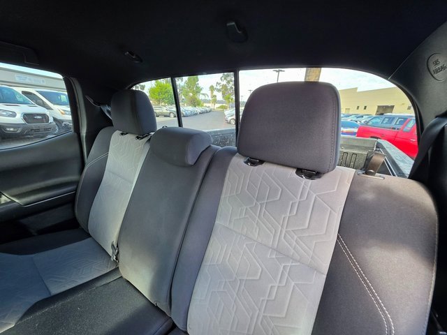 Used 2023 Toyota Tacoma TRD Off-Road image 19