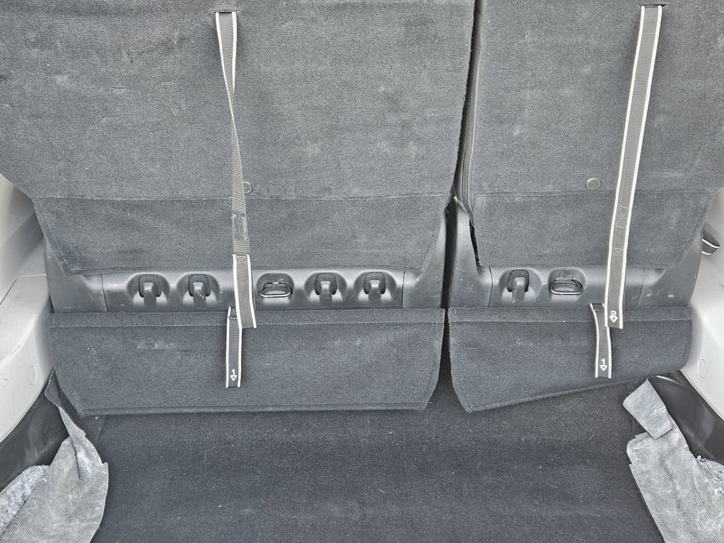 Used 2023 Chrysler Voyager LX image 22