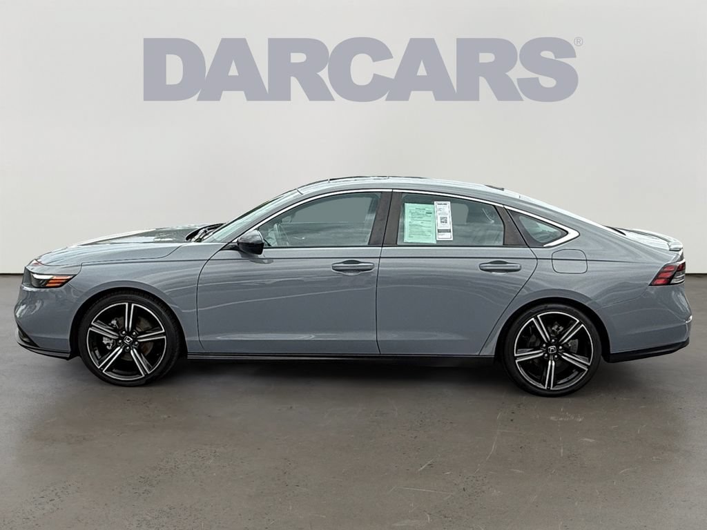 Used 2023 Honda Accord Sport image 4