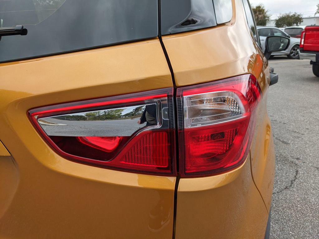 Used 2022 Ford EcoSport S image 13