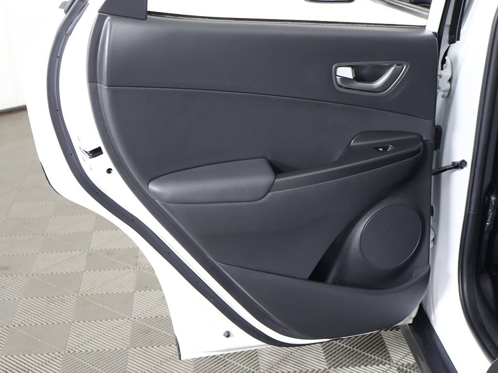 Used 2021 Hyundai Kona Limited FWD image 25