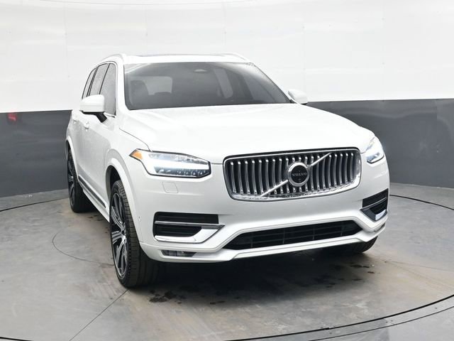 Used 2024 Volvo XC90 B6 Ultimate w/ Protection Package Premier image 11