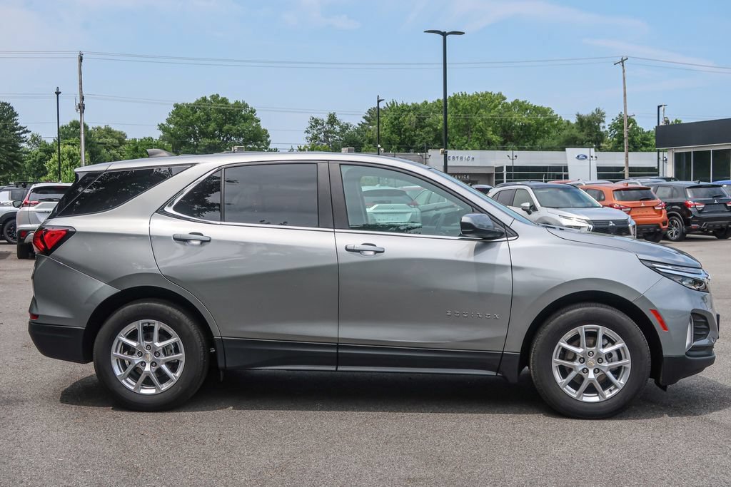 Used 2023 Chevrolet Equinox LT w/ LPO, Floor Liner Package FWD image 8