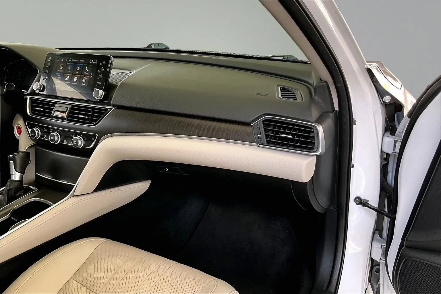 Used 2018 Honda Accord EX-L image 23