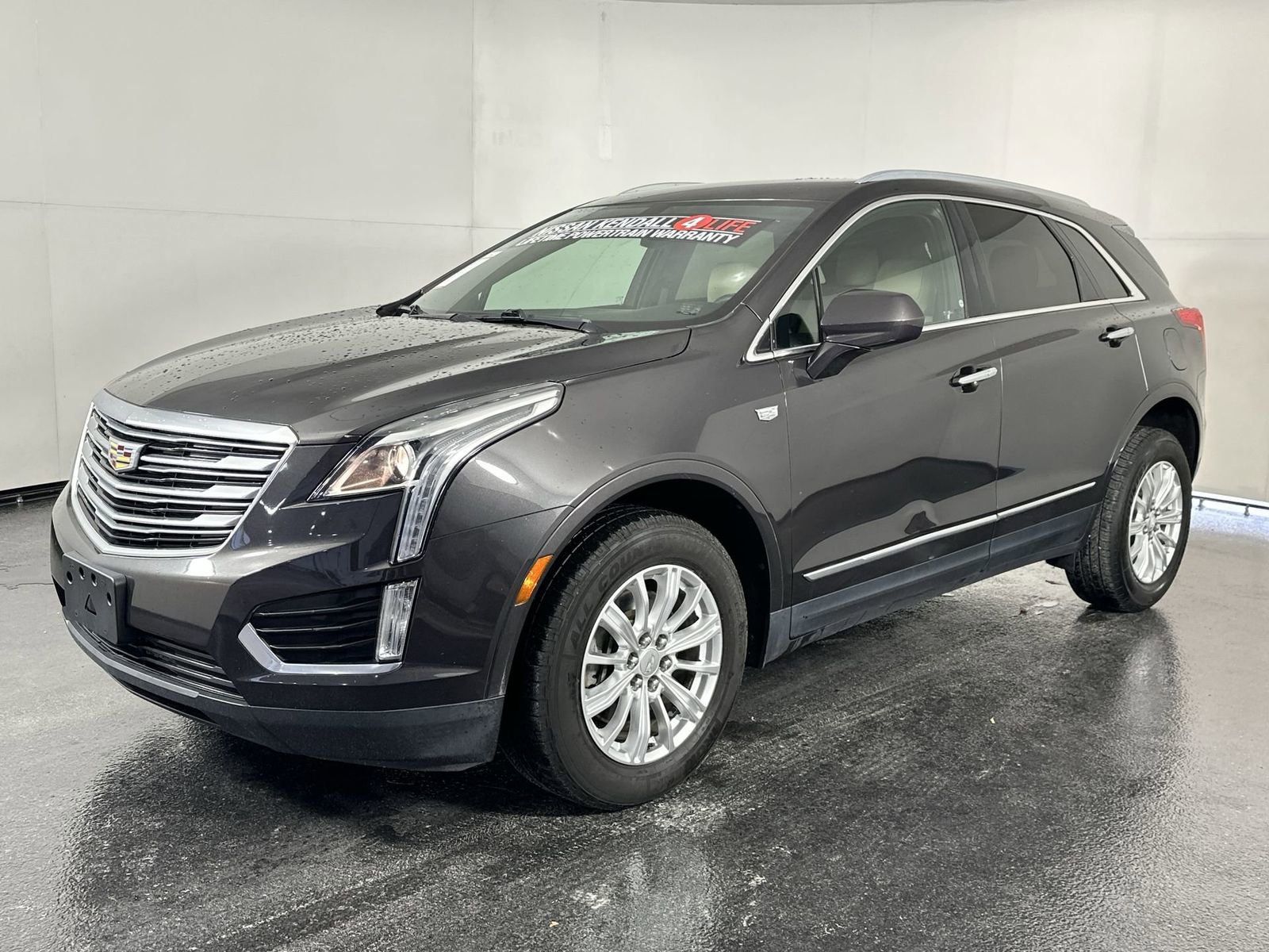 Used 2018 Cadillac XT5 AWD image 6