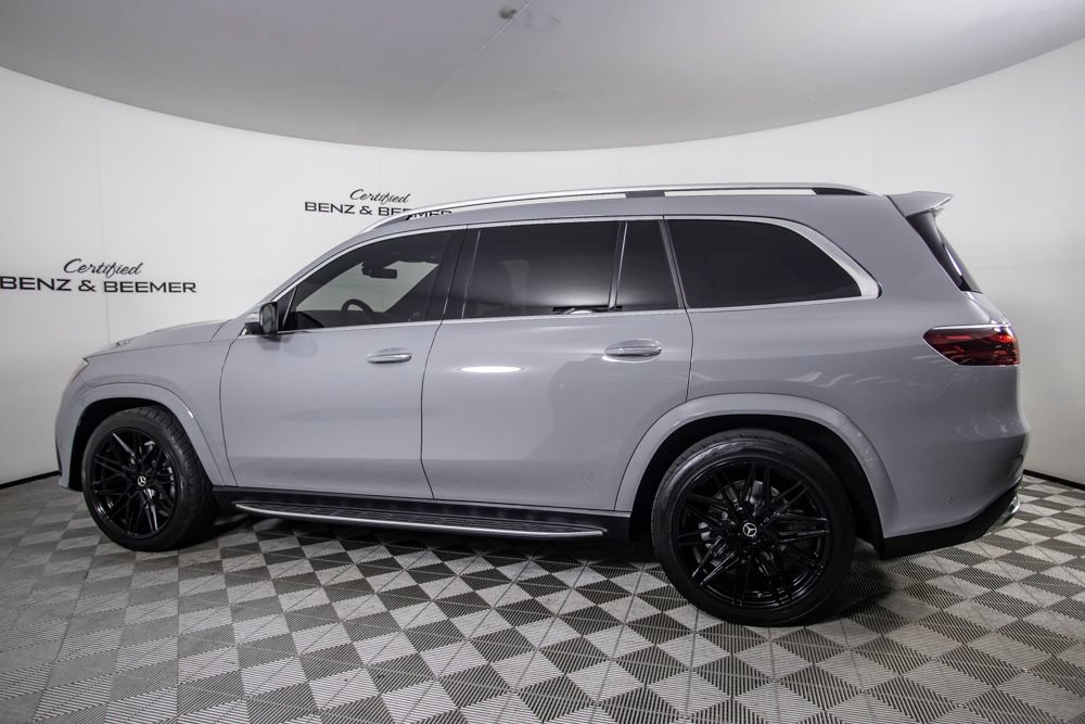 Used 2025 Mercedes-Benz GLS 580 4MATIC image 13
