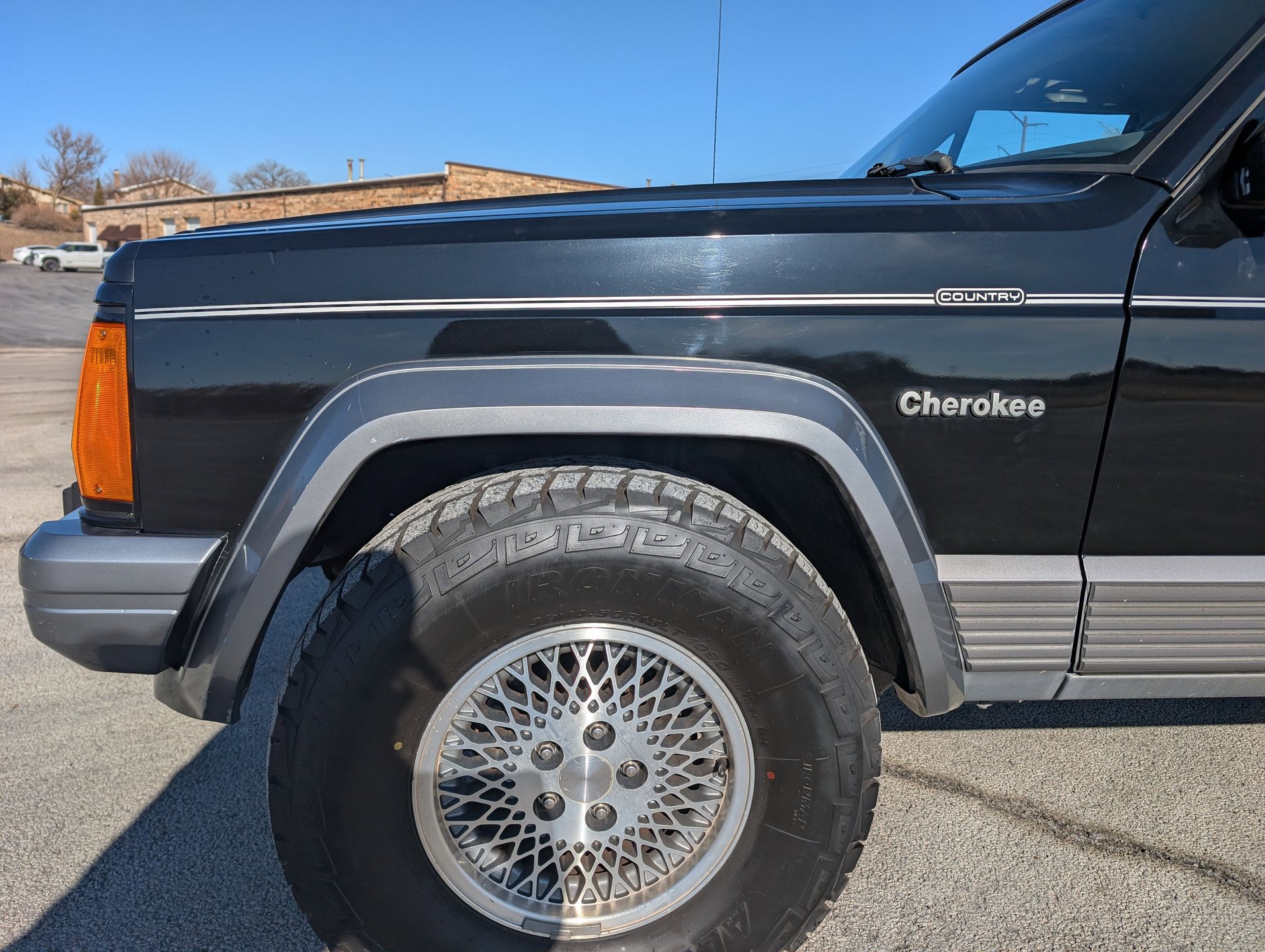Used 1993 Jeep Cherokee Country image 36