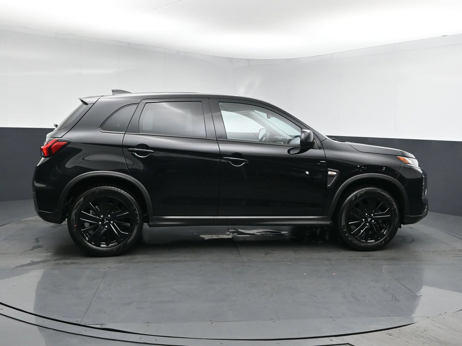 New 2026 Mitsubishi Outlander Sport LE AWD/4WD image 3
