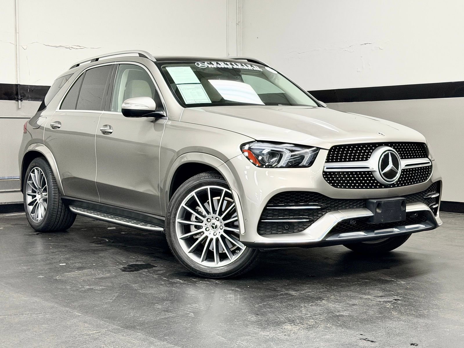 Certified 2023 Mercedes-Benz GLE 450 4MATIC image 2
