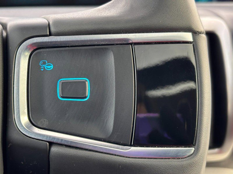 Used 2025 Ford Expedition Active image 23