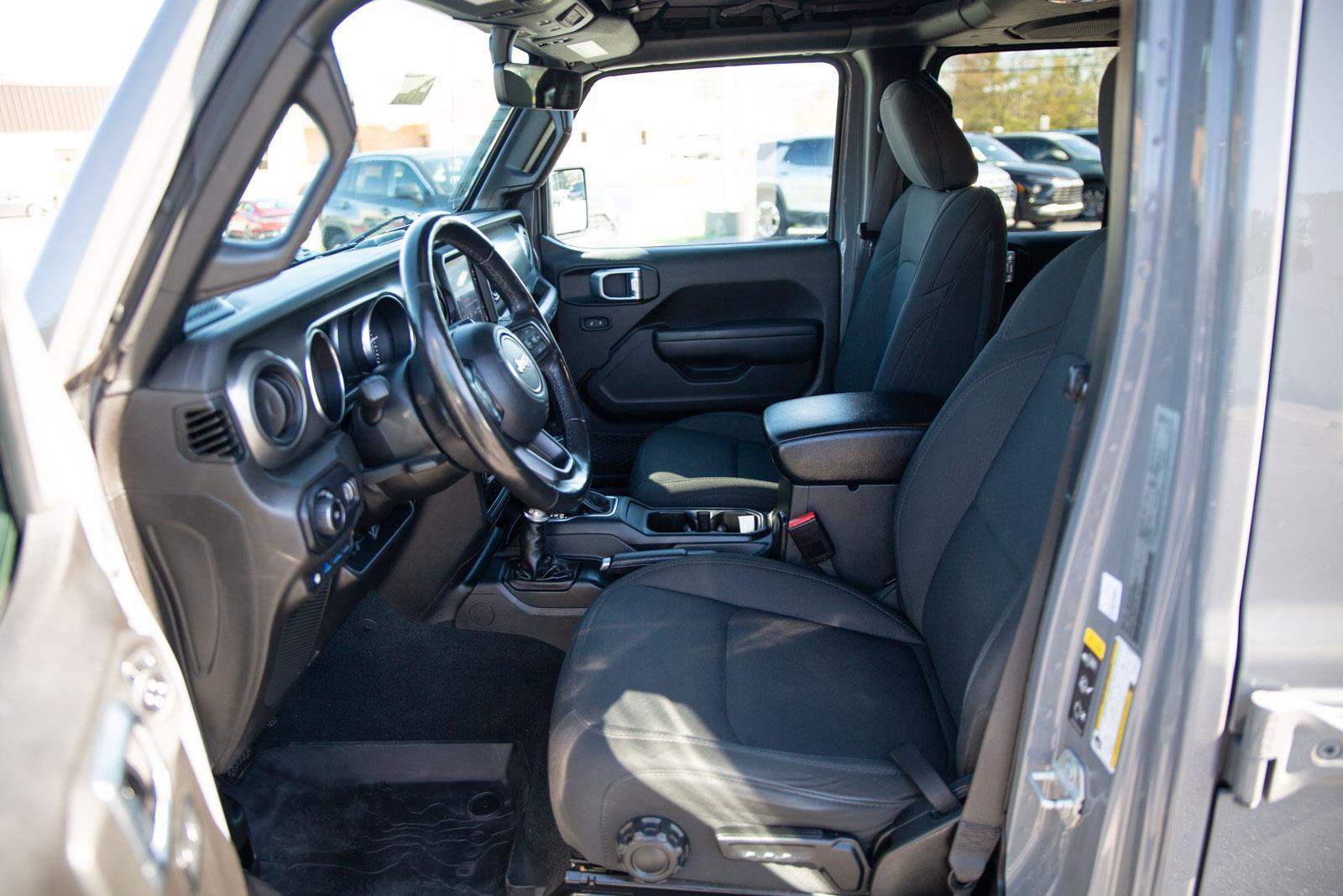 Used 2023 Jeep Wrangler Unlimited w/ Cold Weather Group AWD/4WD image 21