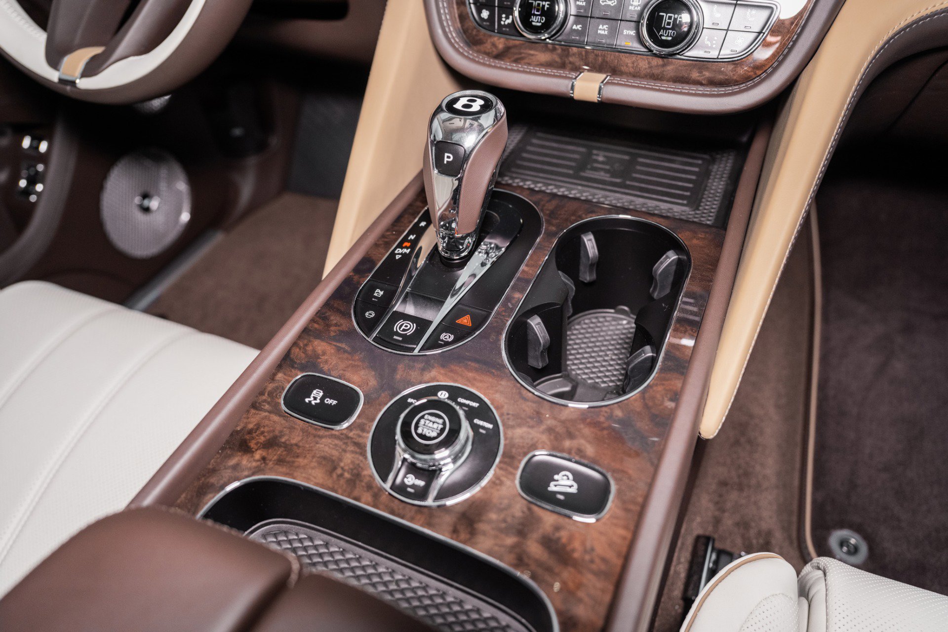 New 2025 Bentley Bentayga Extended Wheelbase image 50