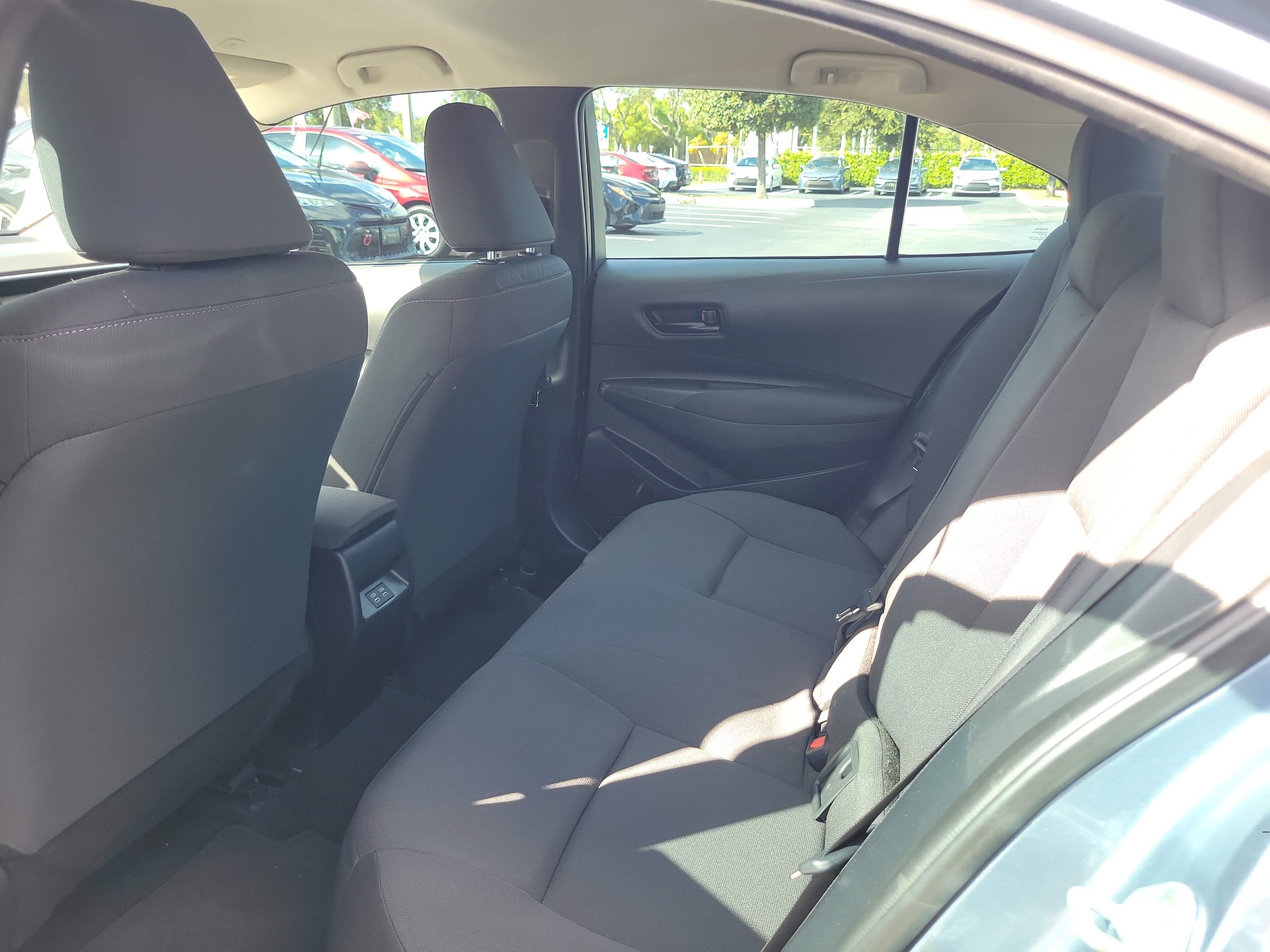Used 2023 Toyota Corolla LE FWD image 18