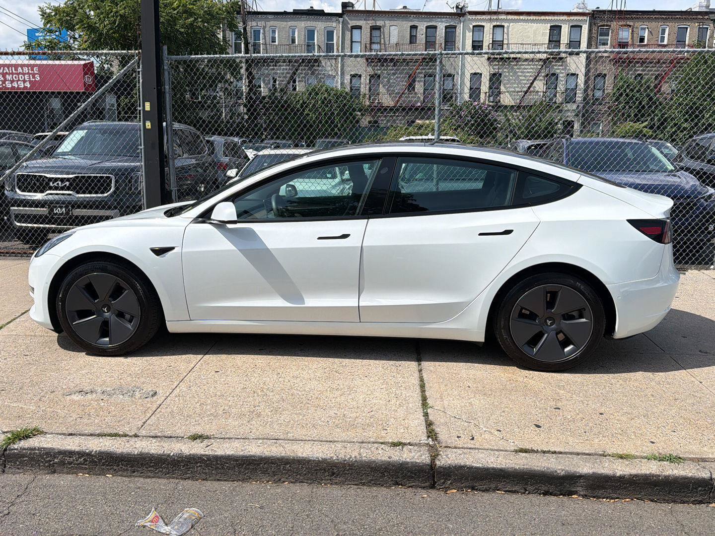 Used 2022 Tesla Model 3 Long Range AWD/4WD image 2