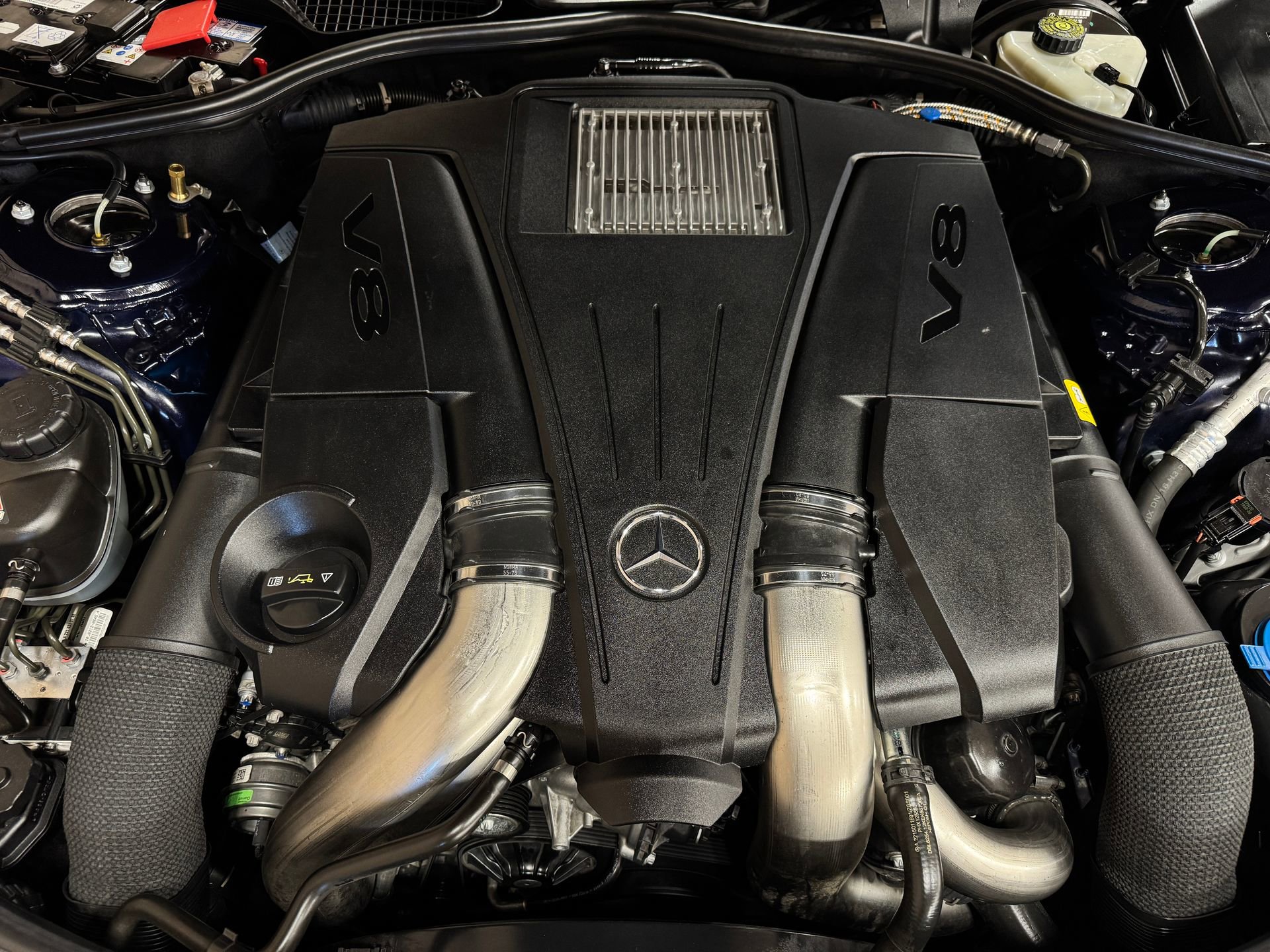 Used 2011 Mercedes-Benz CL 550 4MATIC image 43