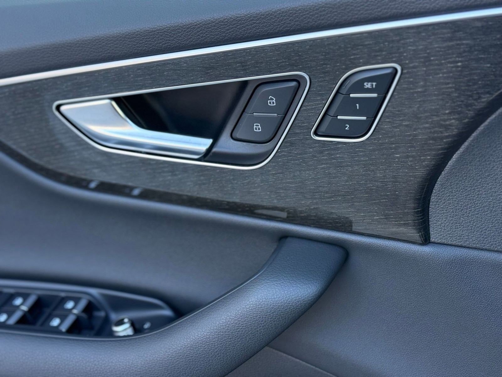 Used 2025 Audi Q7 2.0T Premium w/ Convenience Package image 22