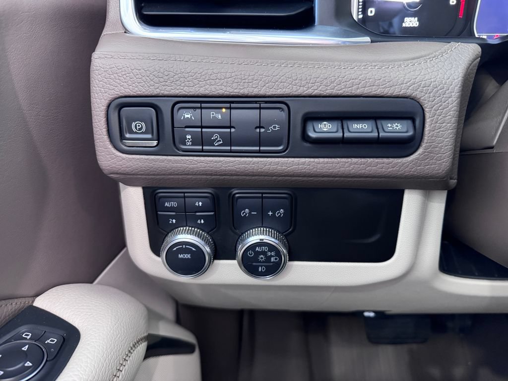 Certified 2021 GMC Yukon Denali AWD/4WD image 29