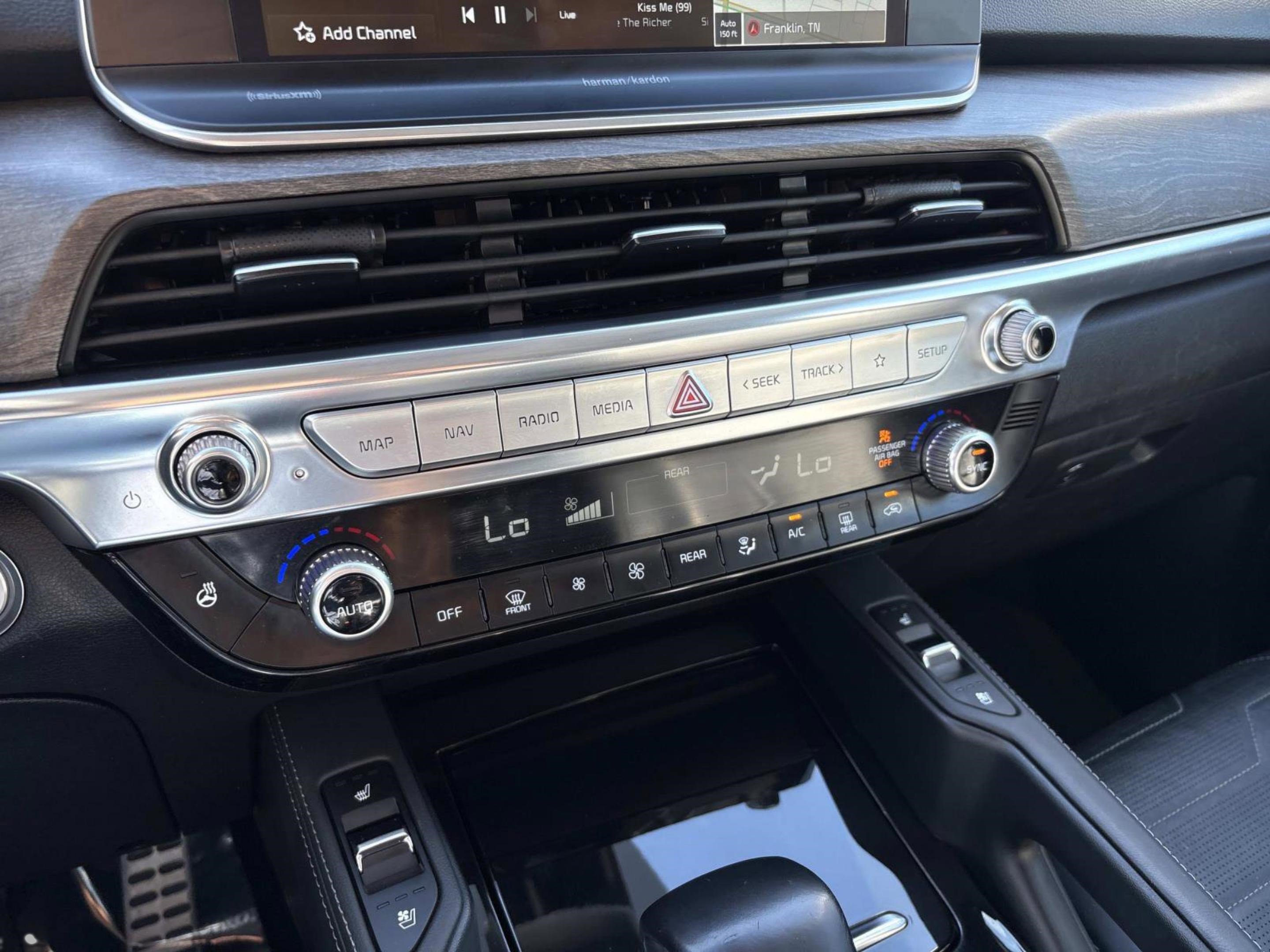 Used 2022 Kia Telluride SX w/ SX Prestige Package image 34