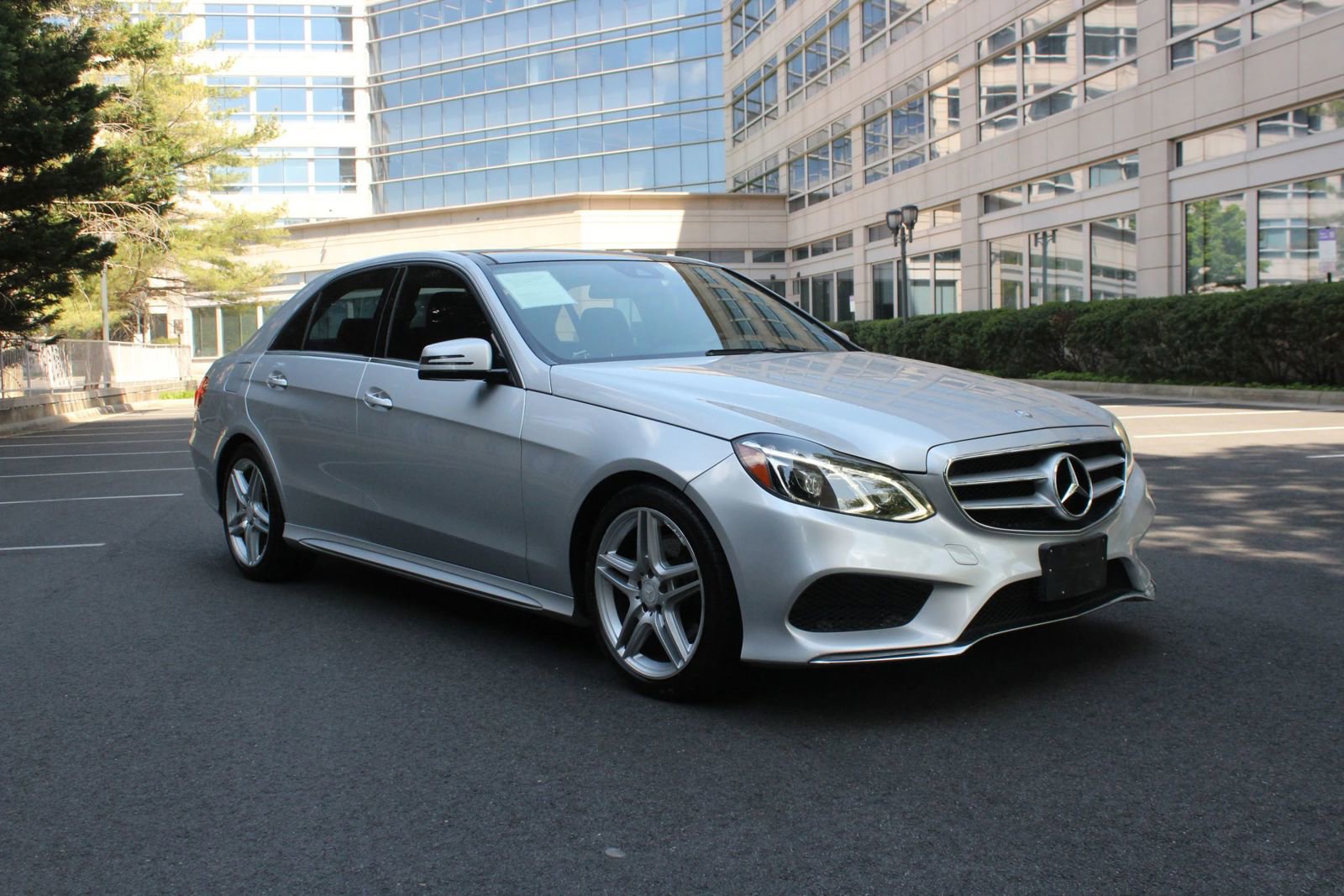 Used 2014 Mercedes-Benz E 350 4MATIC Sedan w/ Premium 1 Package image 1