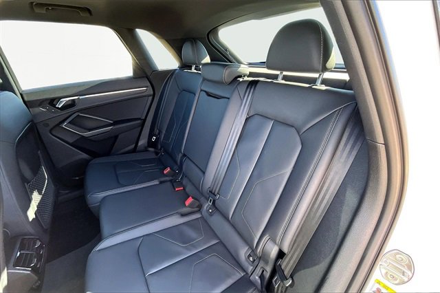 New 2025 Audi Q3 2.0T Premium image 10