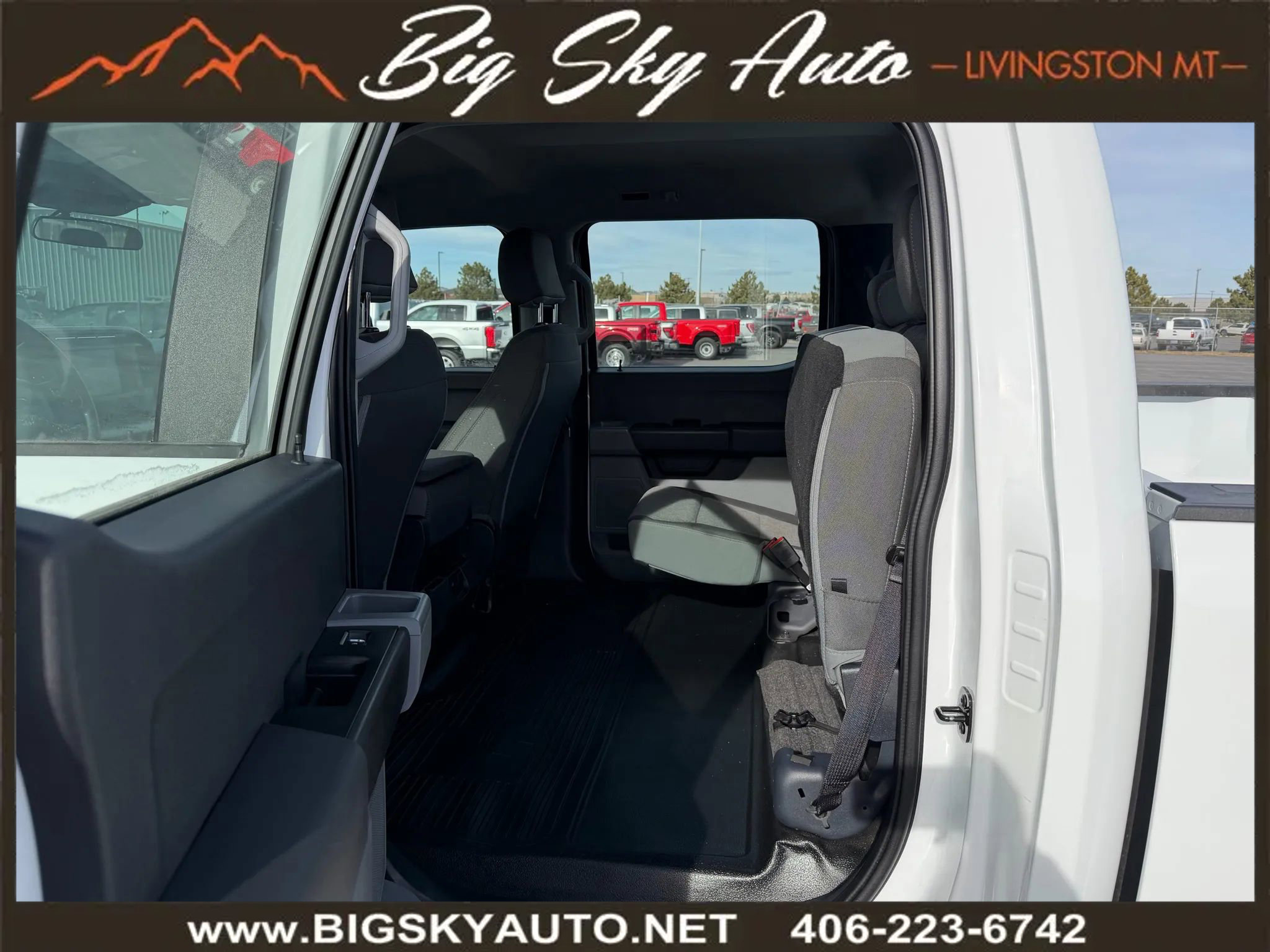 Used 2024 Ford F250 XL w/ XL Chrome Package image 18