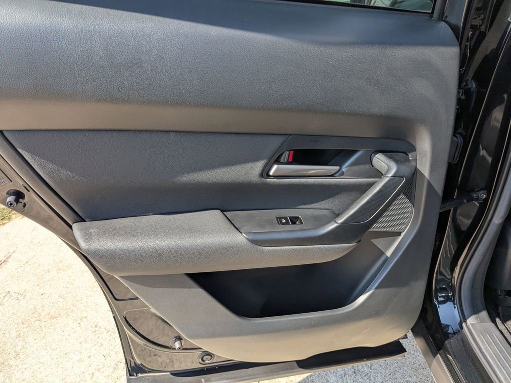 Used 2025 MAZDA CX-50 2.5 Hybrid w/ Preferred Pkg image 23