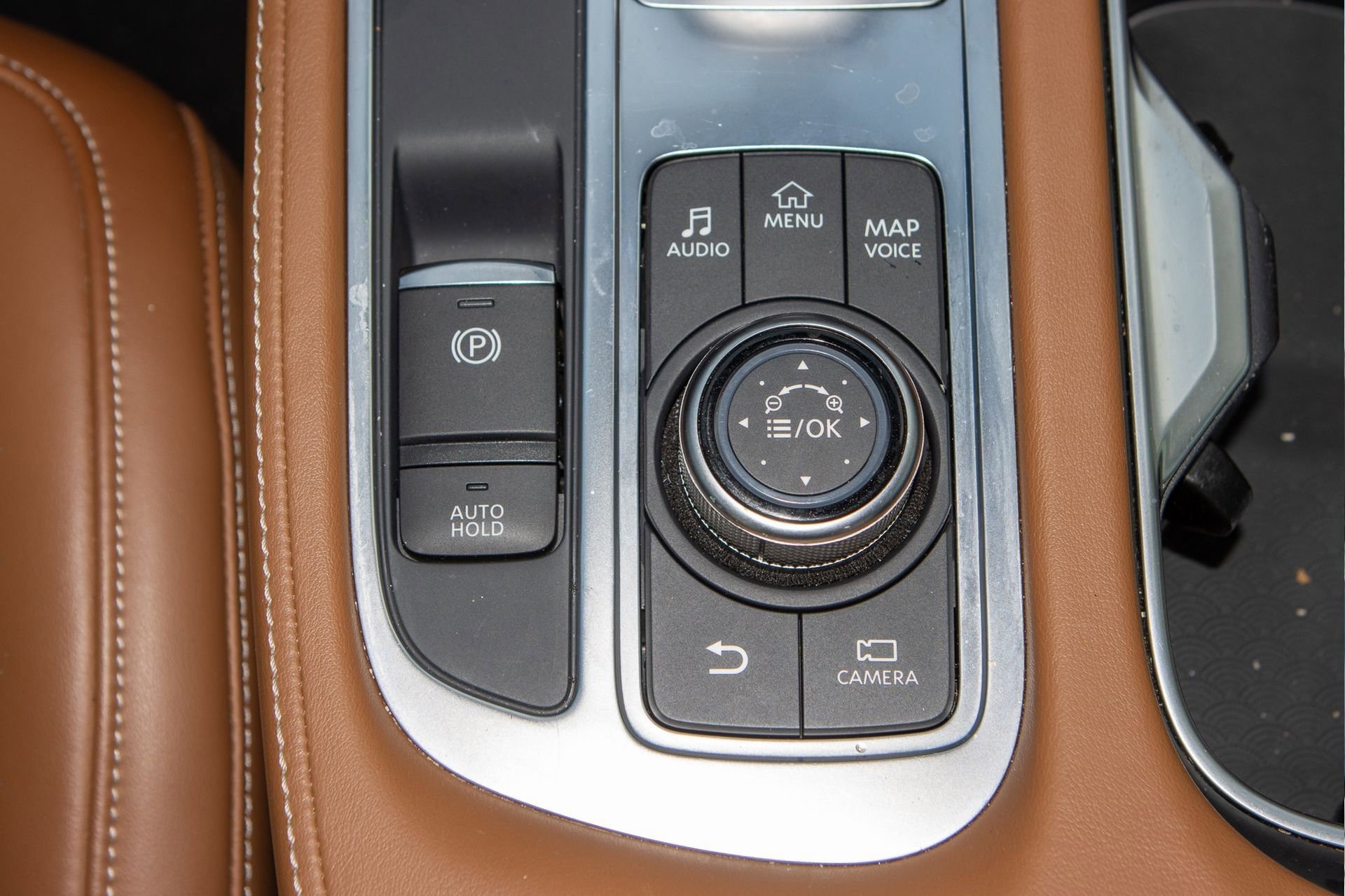 Used 2023 INFINITI QX60 Sensory w/ Cargo Package image 22