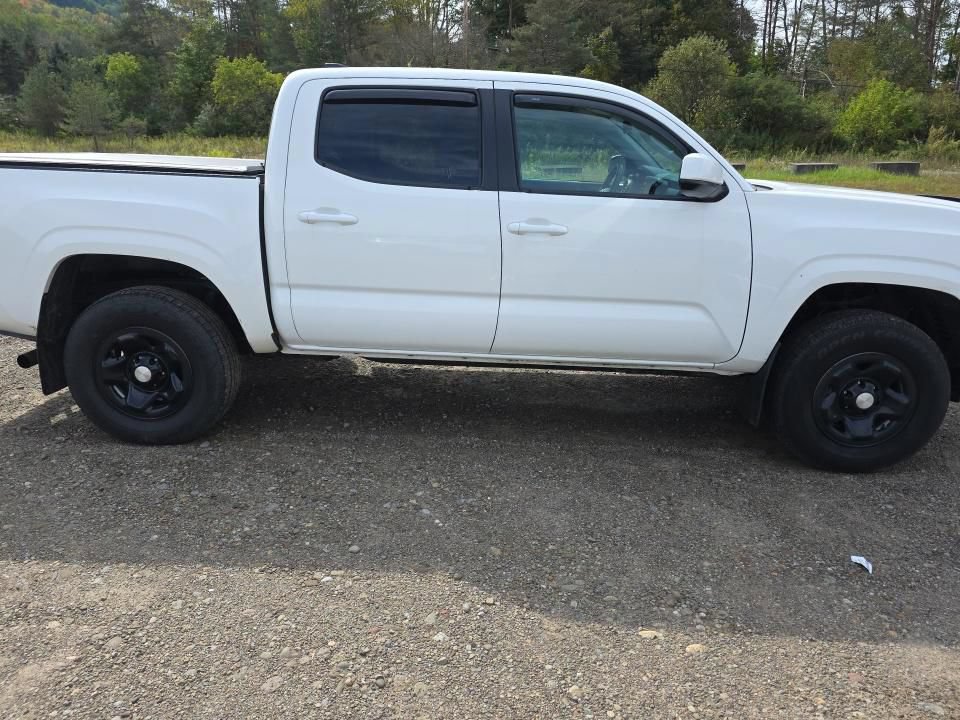 Used 2023 Toyota Tacoma SR w/ SR Convenience Package RWD image 5