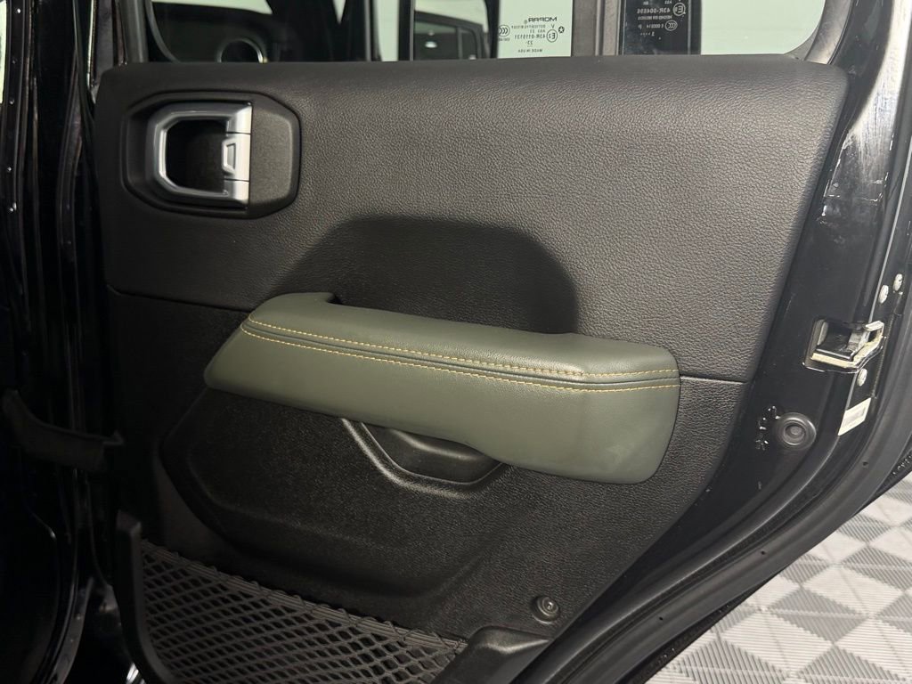 Used 2024 Jeep Wrangler High Altitude AWD/4WD image 32