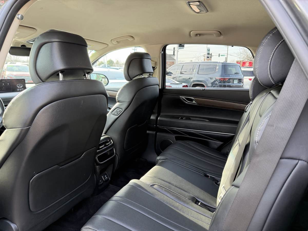 Used 2024 Genesis GV80 2.5T image 22