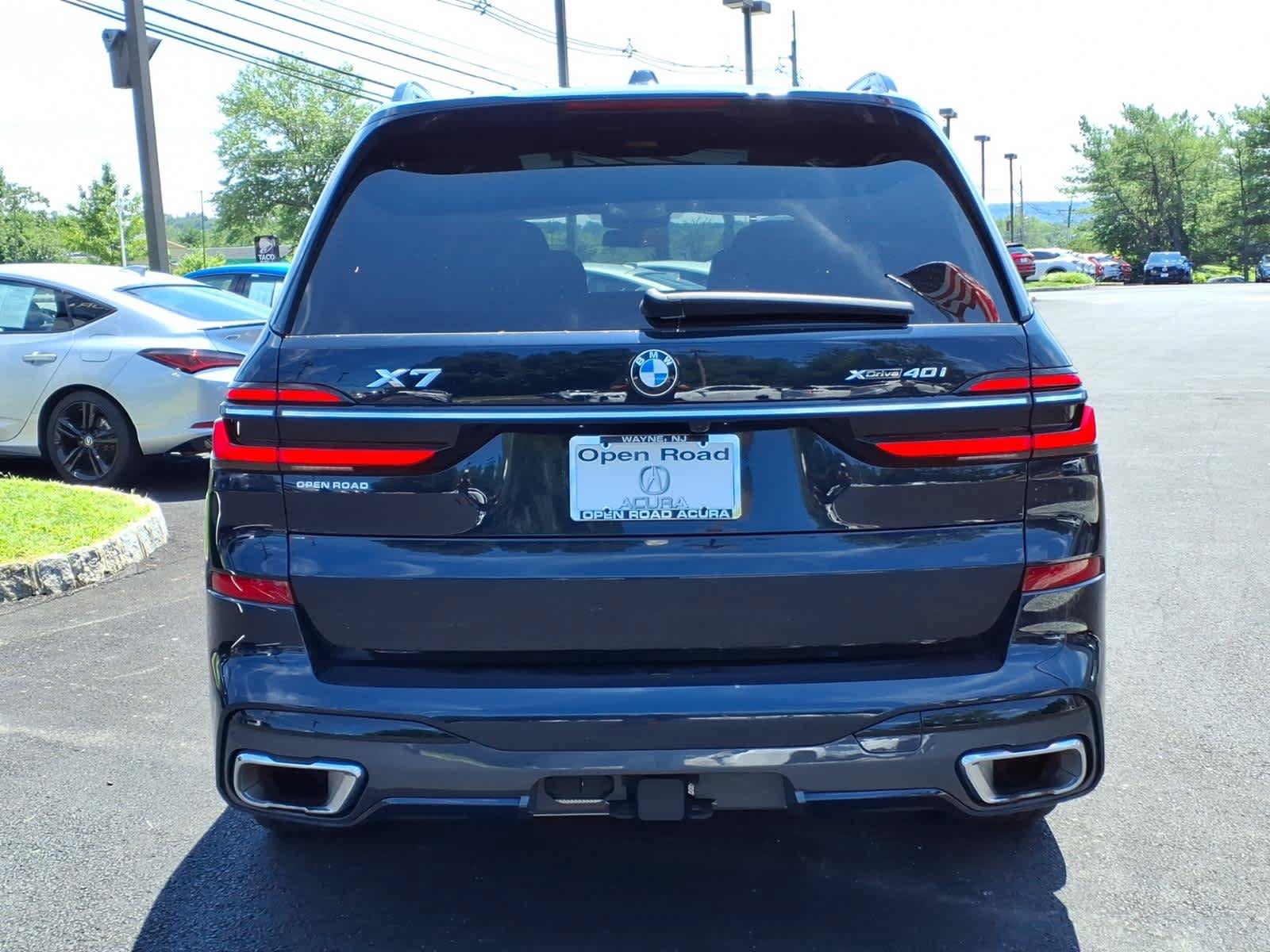 Used 2024 BMW X7 xDrive40i w/ M Sport Package AWD/4WD image 6