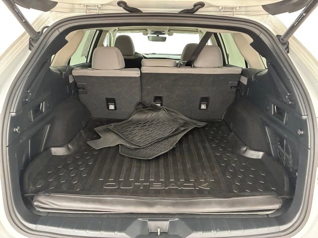 Used 2022 Subaru Outback Premium image 17