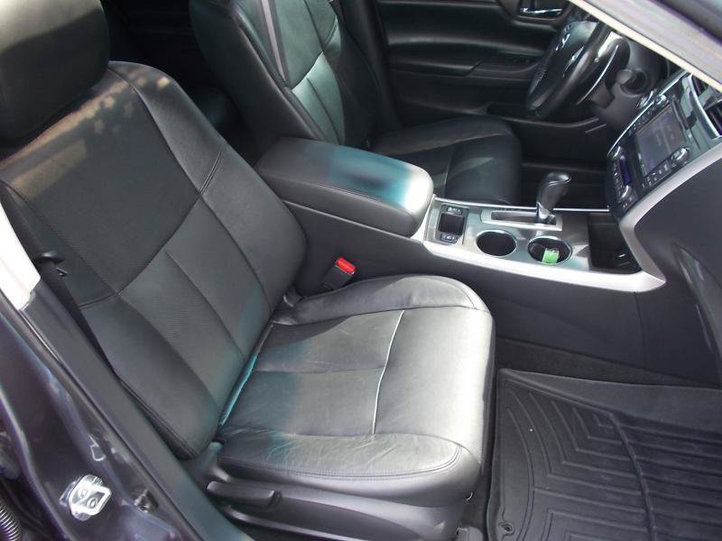 Used 2013 Nissan Altima 3.5 SL w/ Technology Pkg FWD image 20