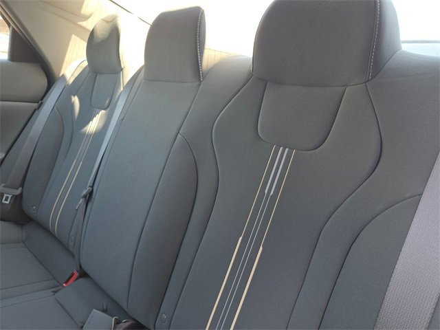 New 2025 Hyundai Elantra SEL image 11