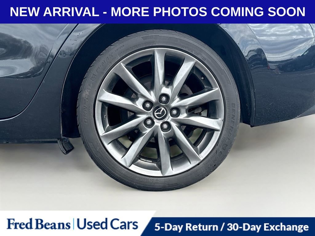 Used 2018 MAZDA MAZDA3 Touring image 12