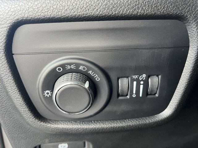 New 2025 Jeep Grand Cherokee L Laredo w/ Luxury Tech Group I image 23