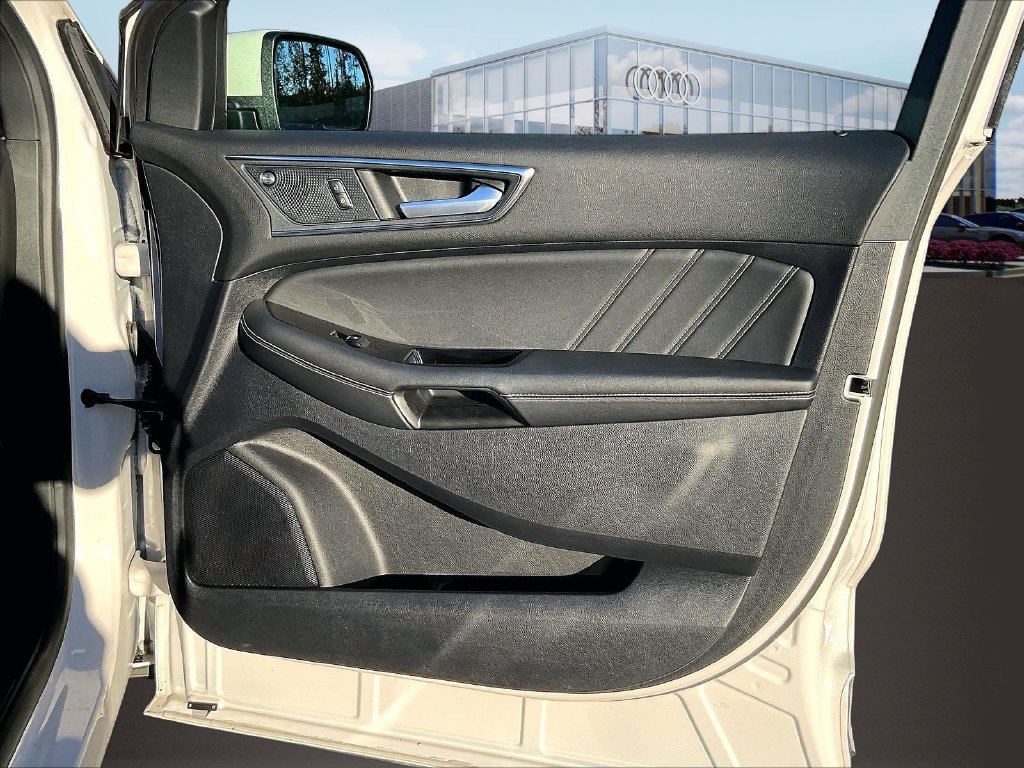 Used 2019 Ford Edge ST w/ Equipment Group 401A AWD/4WD image 30